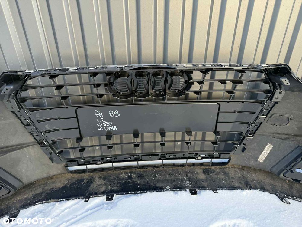 Audi A4 B9 Zderzak Przód Przedni PDC 15-19 Kolor: LY9B - 8
