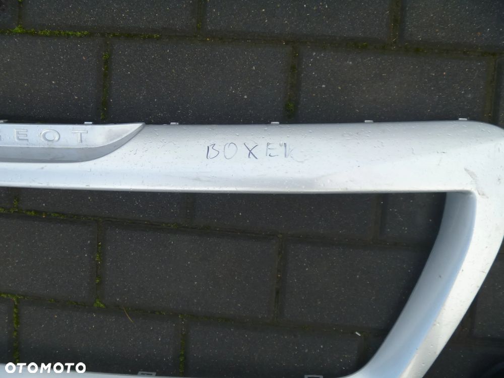 PEUGEOT BOXER LIFT 2012 ATRAPA,RAMKA ATRAPY ORYGINAŁ 18072049 - 2