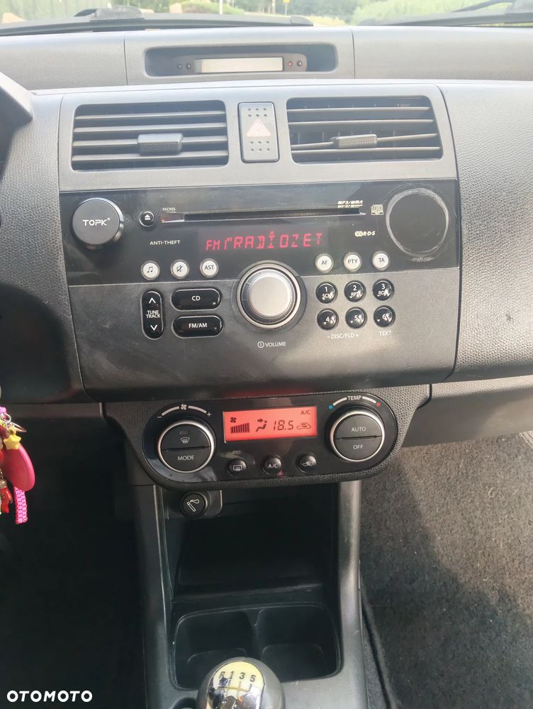 Suzuki Swift - 8