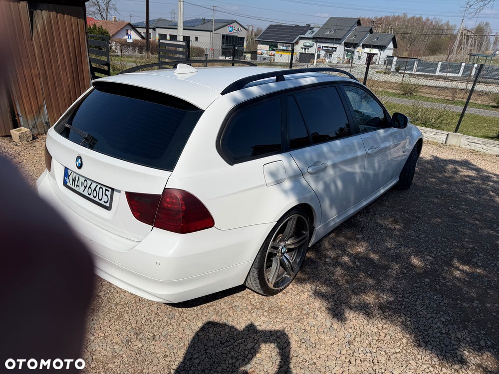 BMW Seria 3 320d xDrive - 4