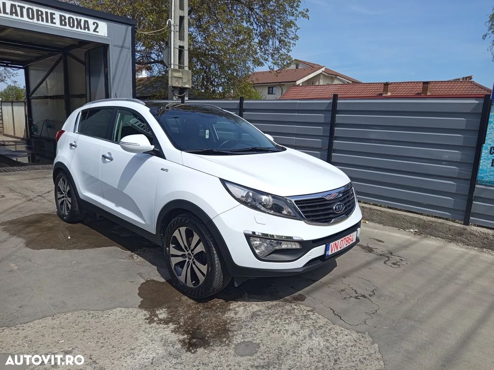 Kia Sportage 2.0 CRDI 4WD Automatik Dream-Team Edition - 3