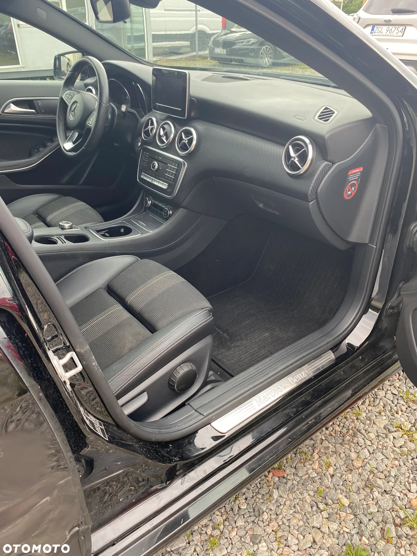 Mercedes-Benz Klasa A 180 d 7G-DCT Activity Edition - 9
