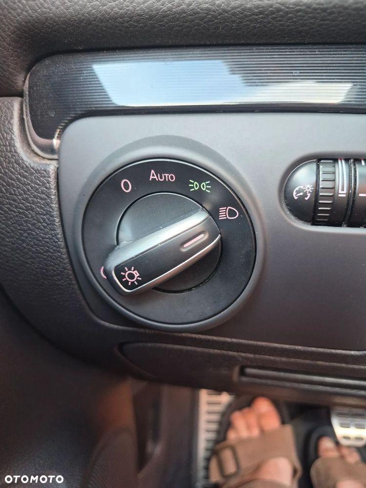 Volkswagen Golf 1.6 TDI Highline Optimum - 15