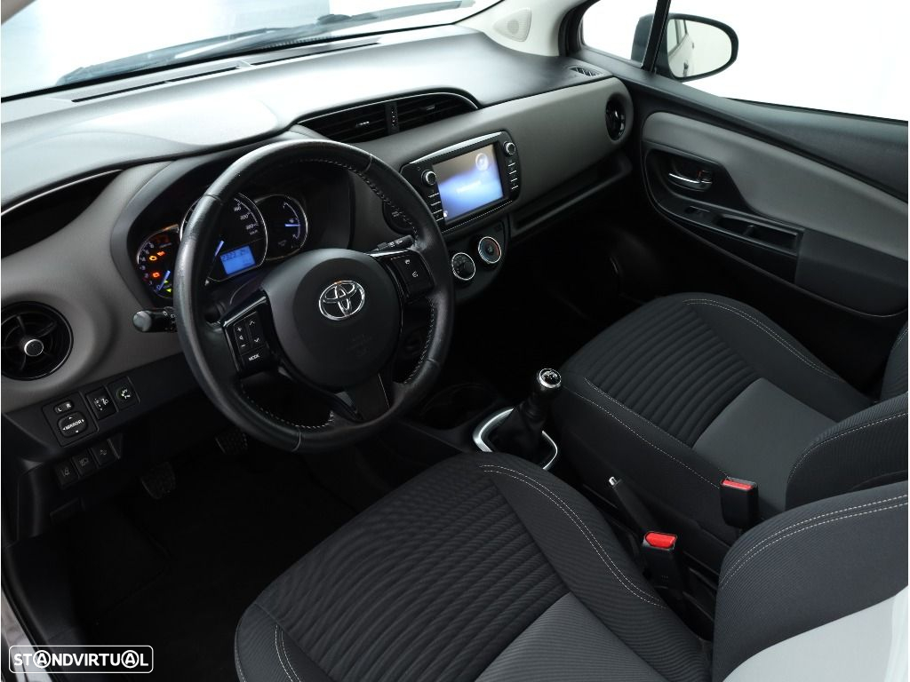 Toyota Yaris 1.0 VVT-i ACtive - 13