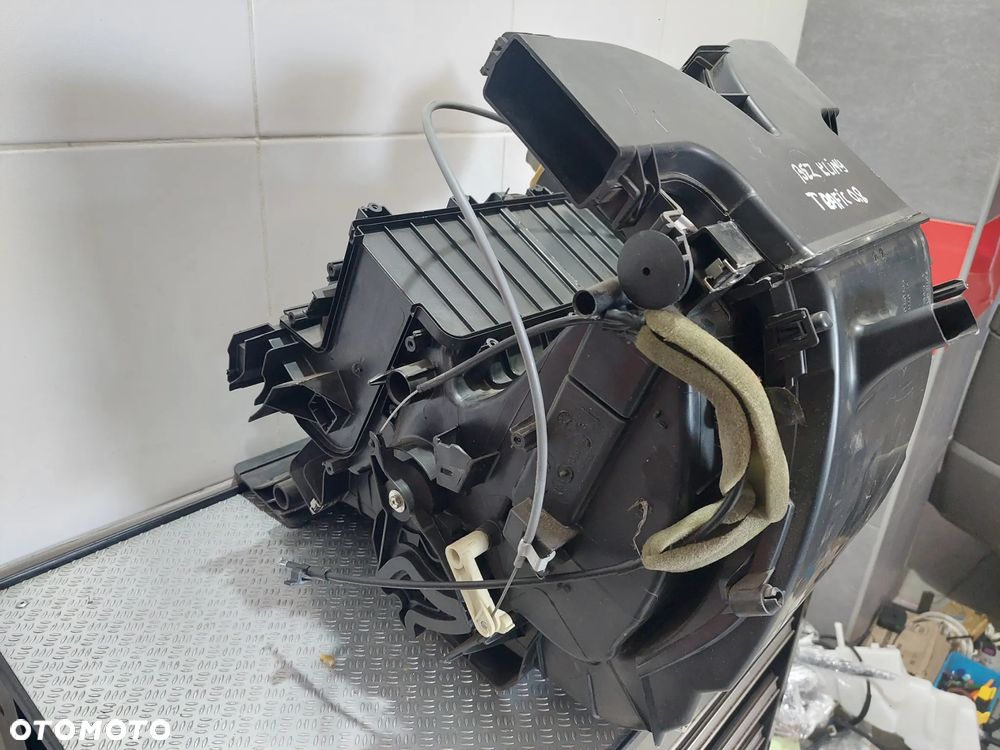 NAGRZEWNICA BEZ KLIMY RENAULT TRAFIC II 2 R2008 2,0 DCI NR 8200410468 - 3