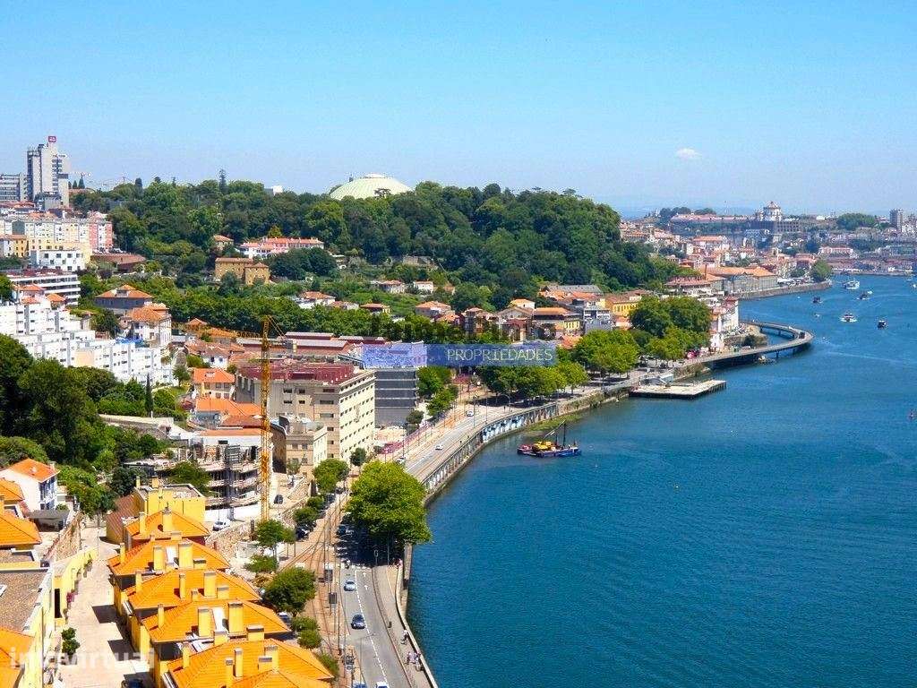 Apartamento T2 + 1, no centro da cidade do Porto. Portugal, Cedofei... - Grande imagem: 5/5