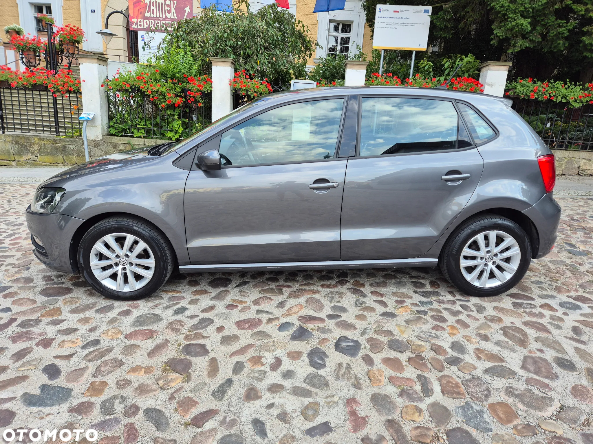 Volkswagen Polo 1.4 TDI (Blue Motion Technology) Highline - 8