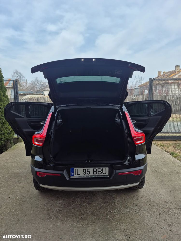 Volvo XC 40 D4 AWD Momentum - 11