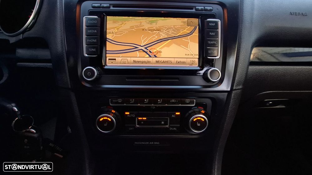 VW Golf Variant 1.6 TDi DPF Highline - 33