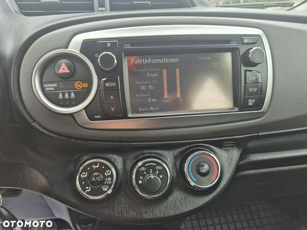 Toyota Yaris - 21