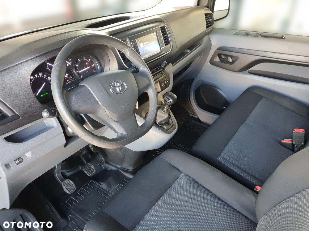 Toyota proace - 9