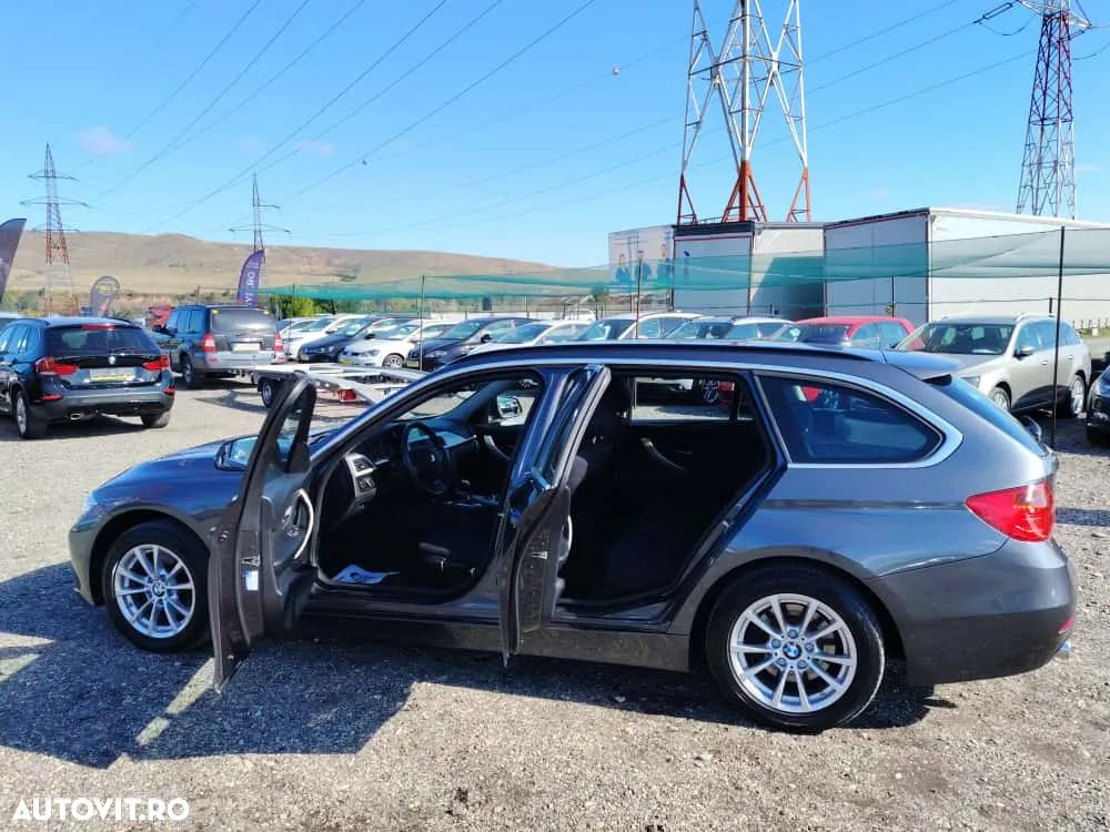 BMW Seria 3 318d Touring Aut. - 12