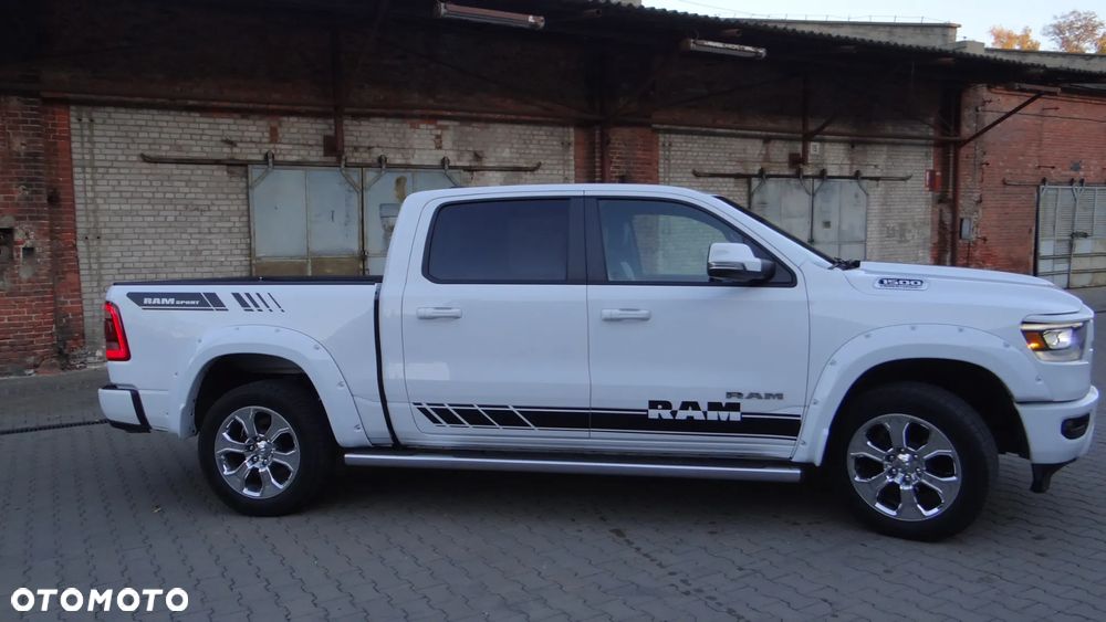 Dodge RAM 1500 5.7 4x4 - 8