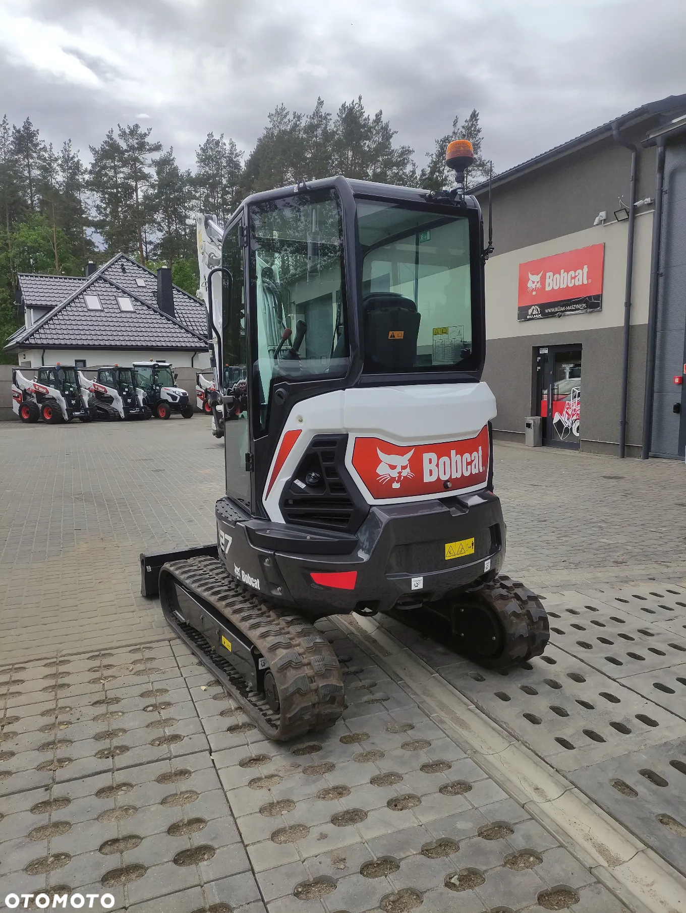 Bobcat E27 - 7