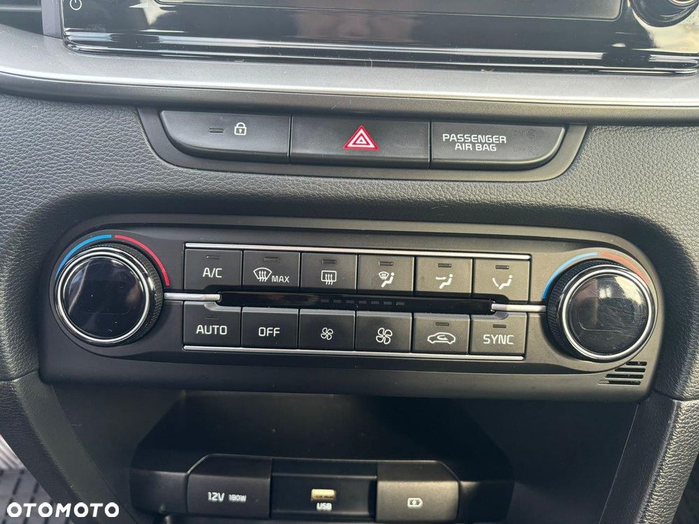 Kia Ceed 1.5 T-GDI M - 19