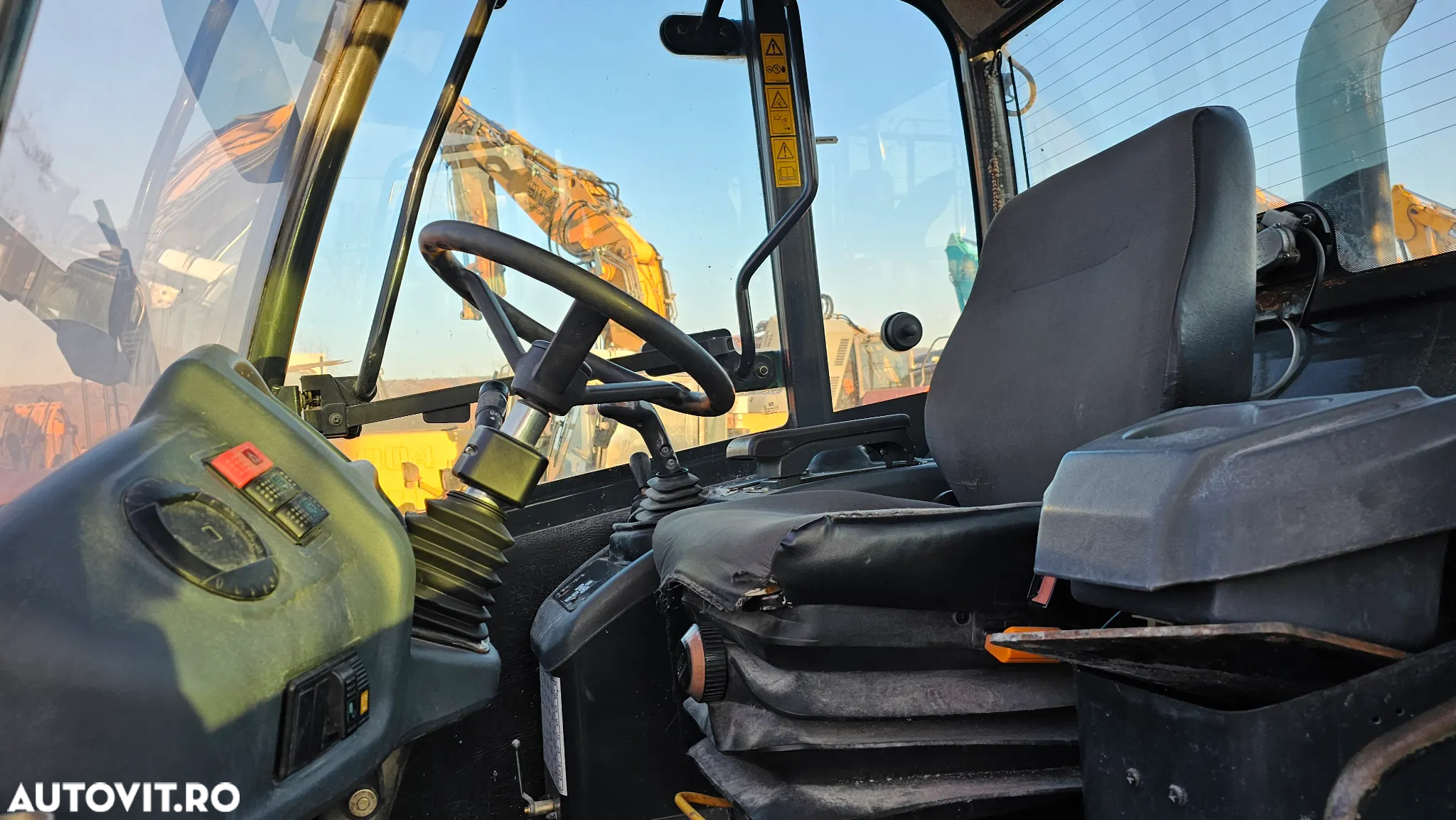 Komatsu WA 100 M Încărcător frontal - 6