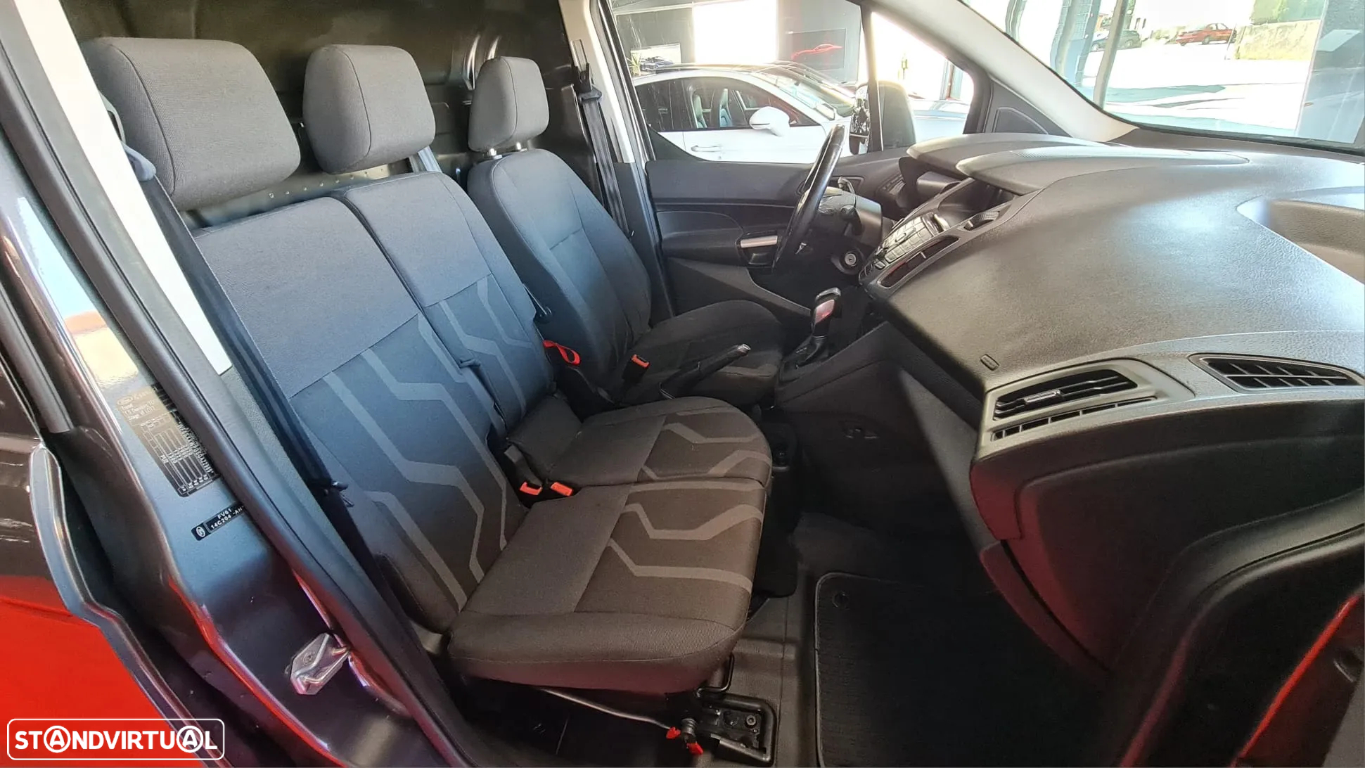 Ford TRANSIT CONNECT - 18