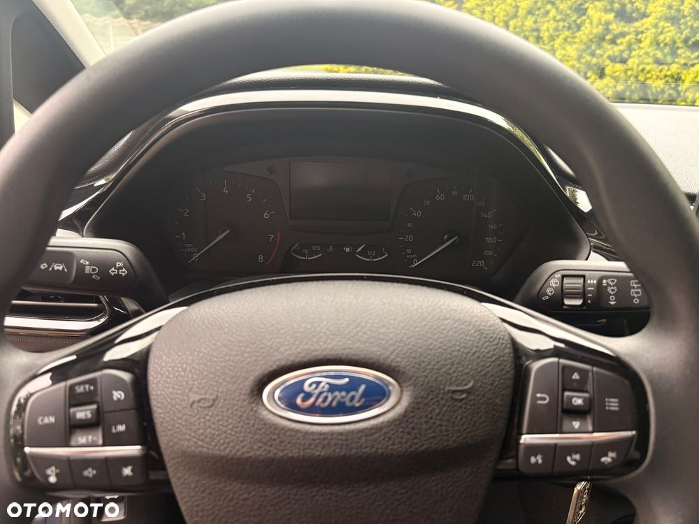 Ford Fiesta - 12