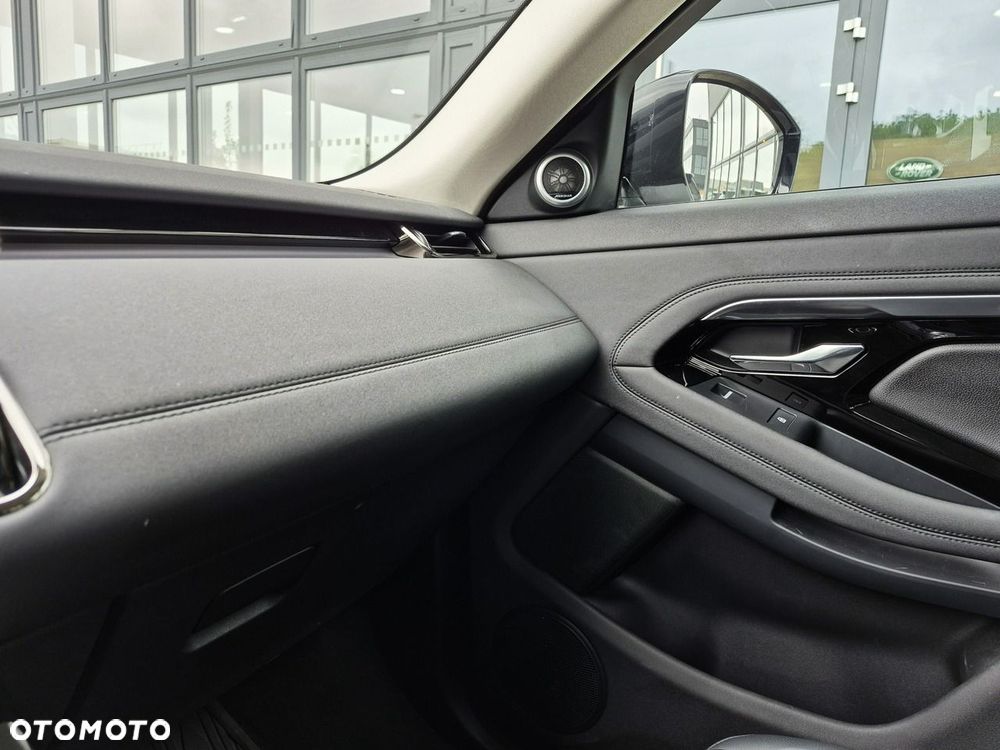 Land Rover Range Rover Evoque P300e - 35