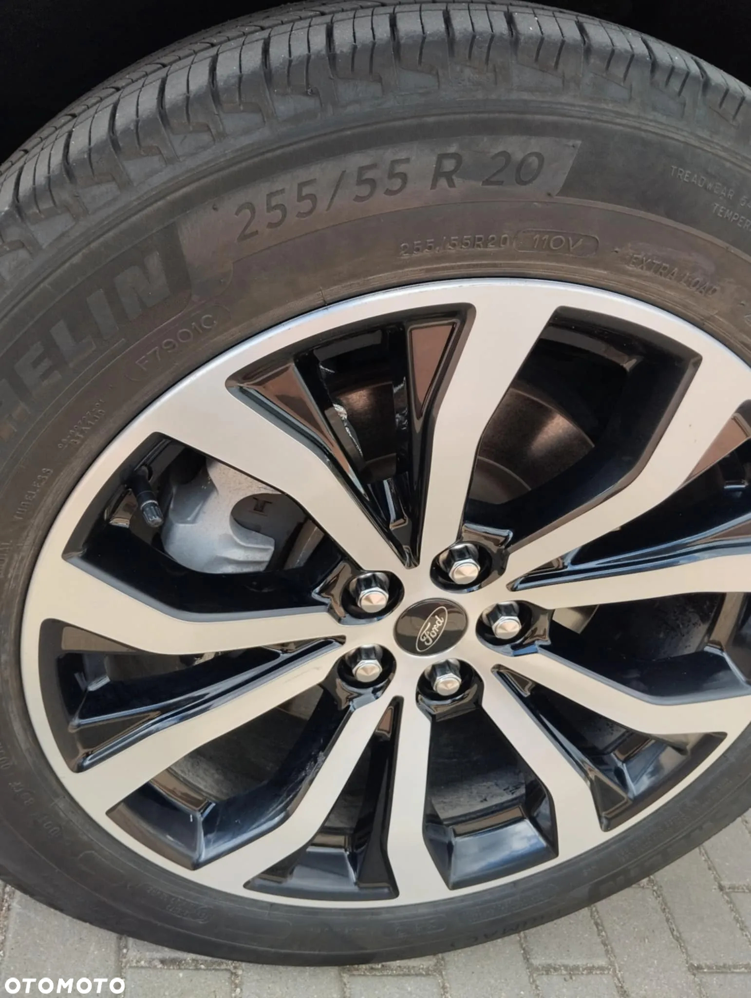 Ford Explorer - 18