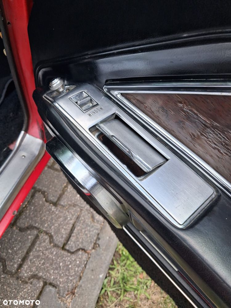 Cadillac Deville - 7
