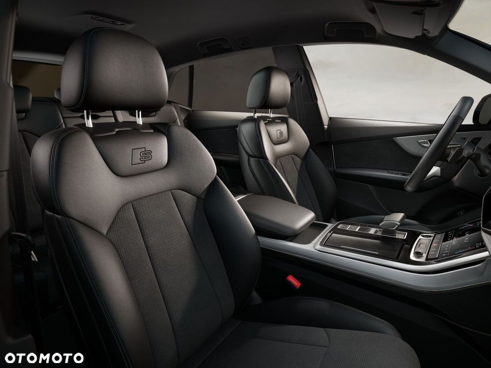 Audi Q8 - 8