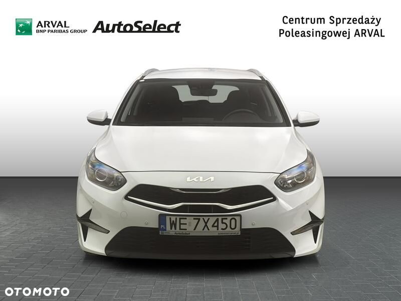 Kia Ceed - 9