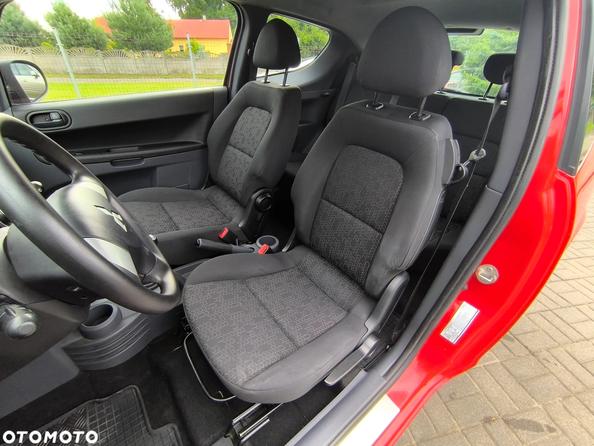 Mitsubishi Colt 1.3 Inform - 25