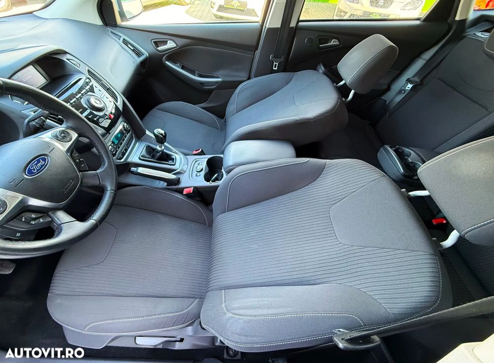 Ford Focus 2.0 TDCI DPF Titanium - 17
