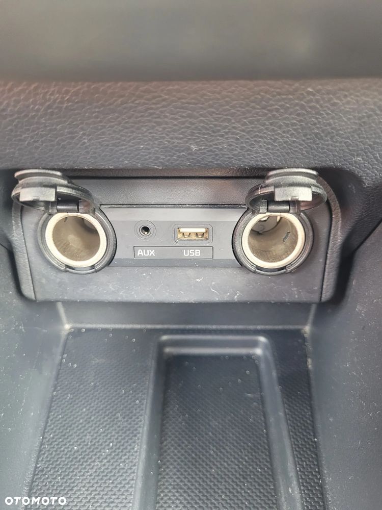 Kia Rio - 18