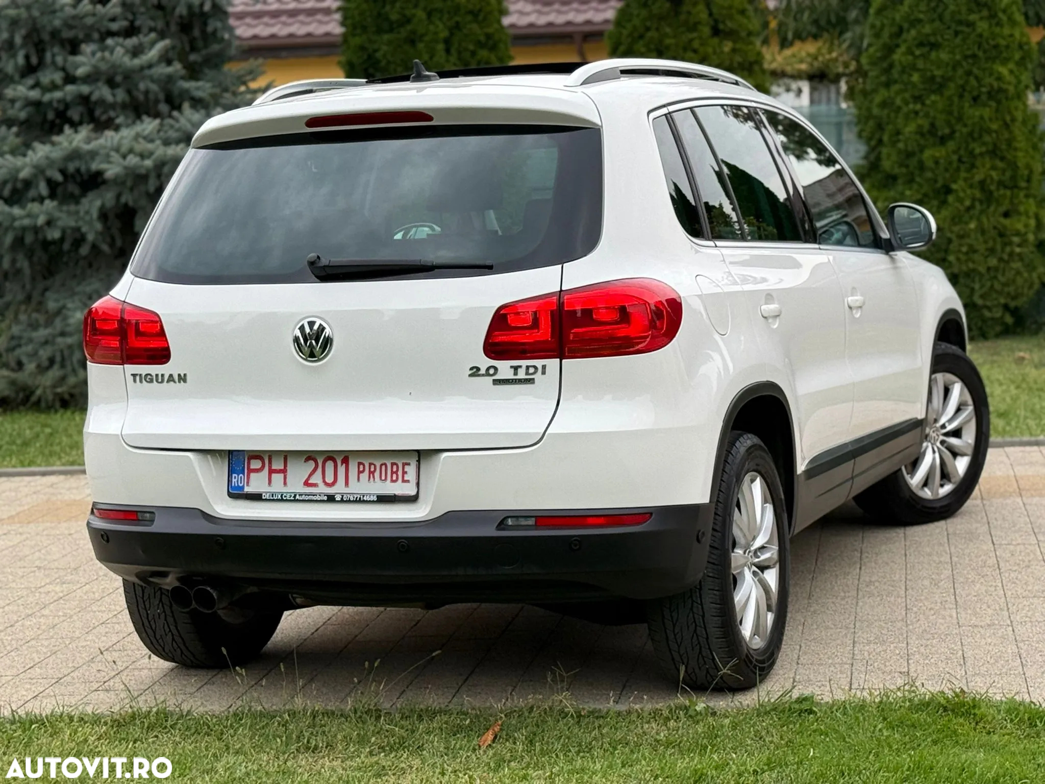 Volkswagen Tiguan - 4