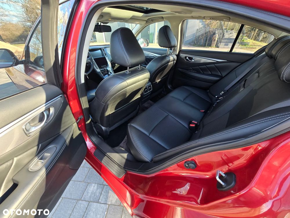 Infiniti Q50 2.2d Sport Tech - 15