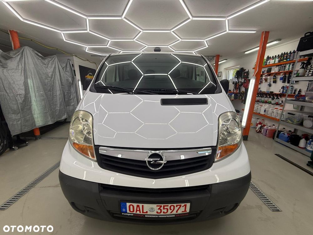 Opel Vivaro - 2