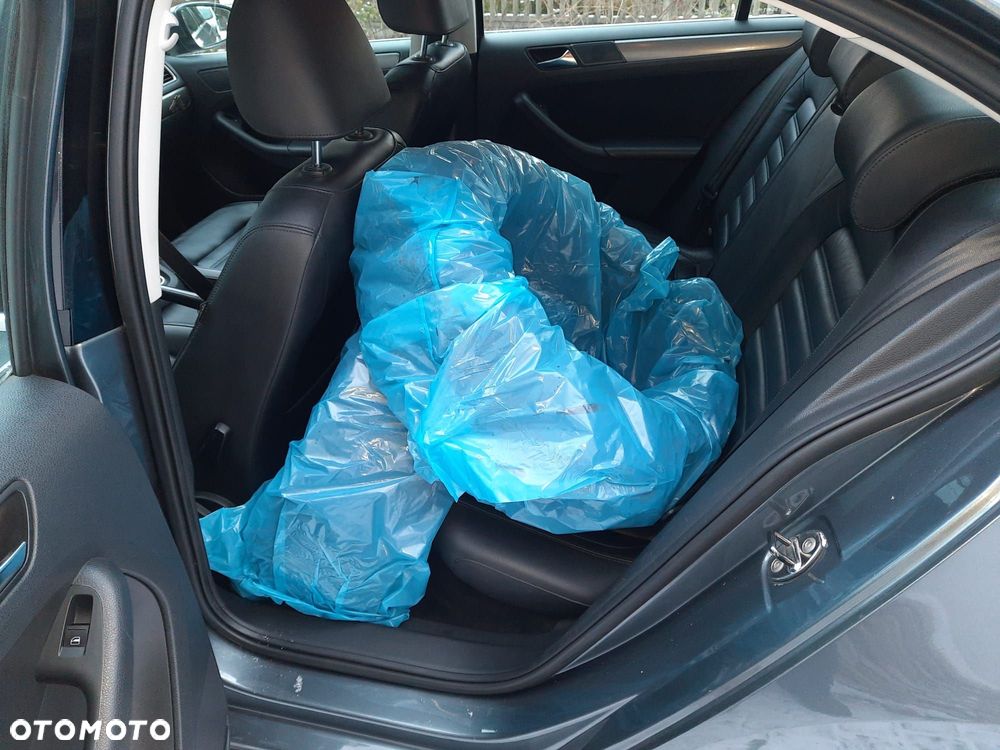 Volkswagen Jetta 1.6 TDI DPF Comfortline - 15
