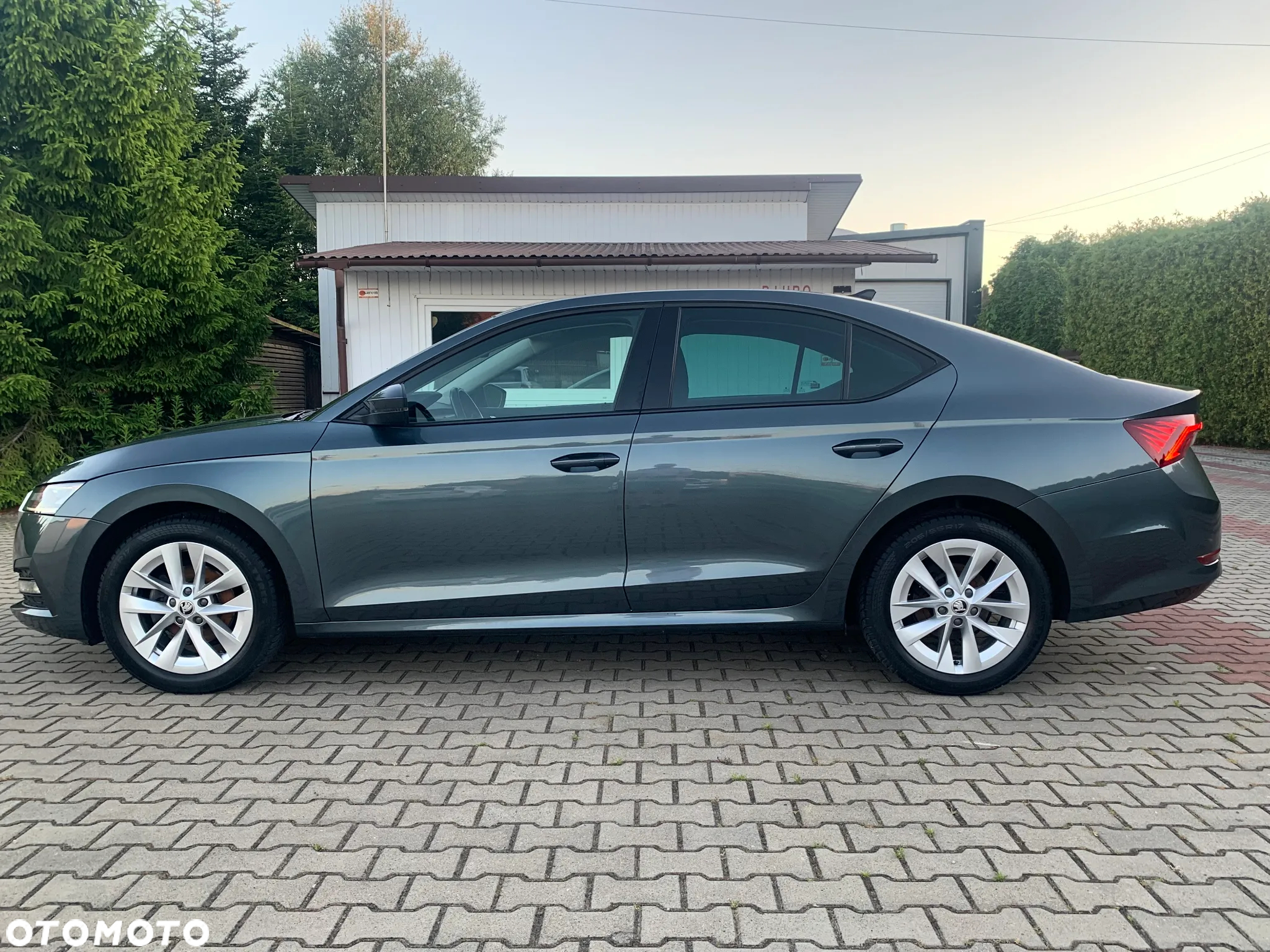 Skoda Octavia 1.5 TSI ACT Ambition - 8