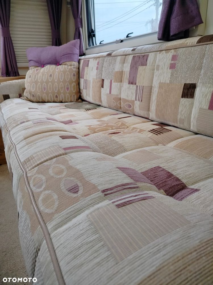 Bailey Unicorn Seville - 31