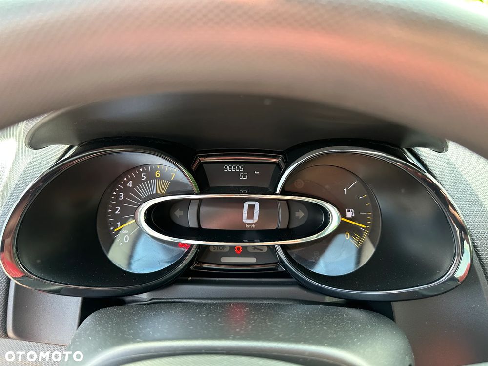 Renault Clio - 9