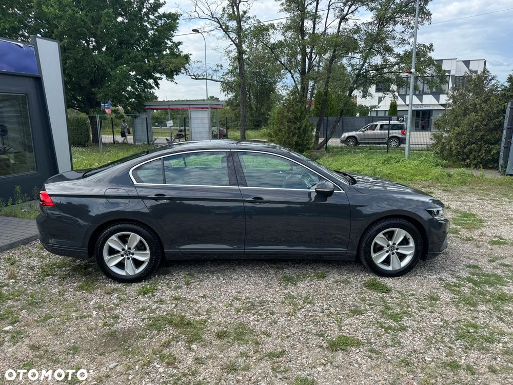Volkswagen Passat 2.0 TSI Business DSG - 18