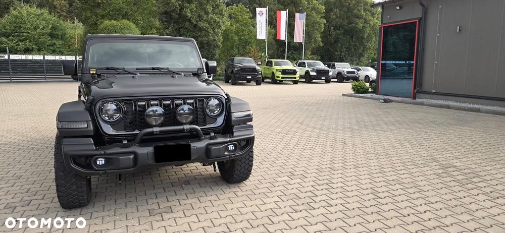 Jeep Wrangler - 35
