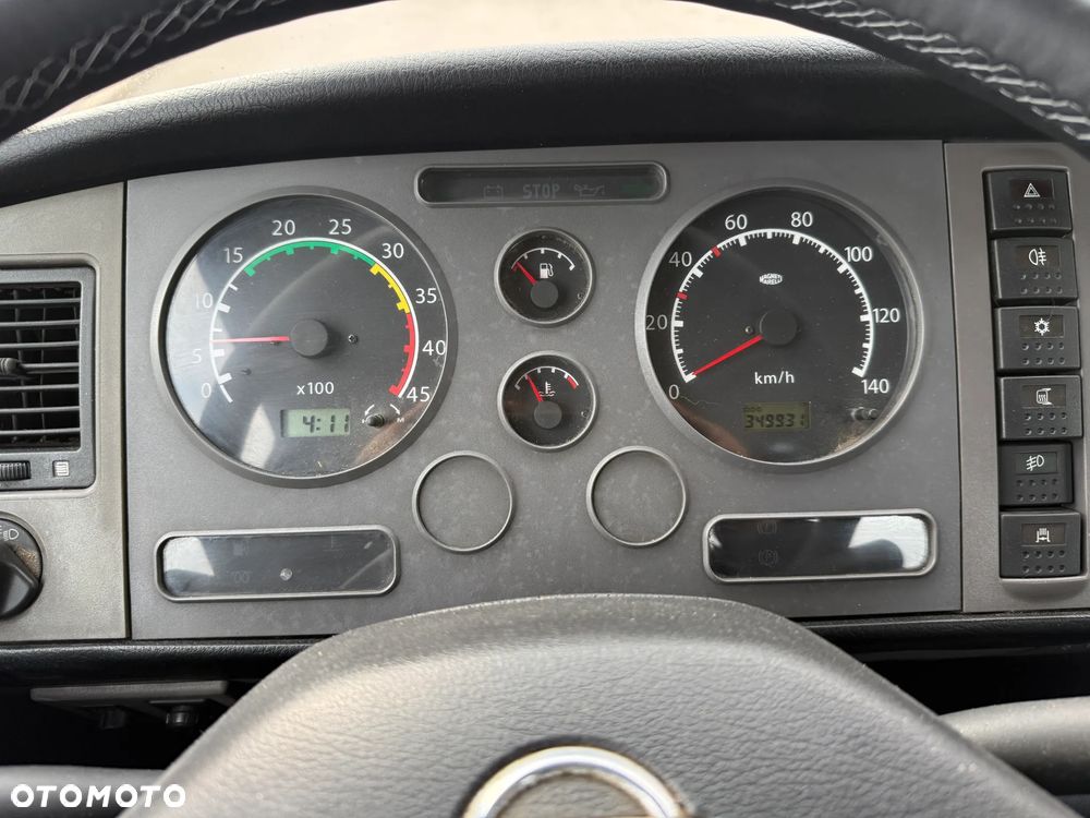 Nissan Atleon - 15
