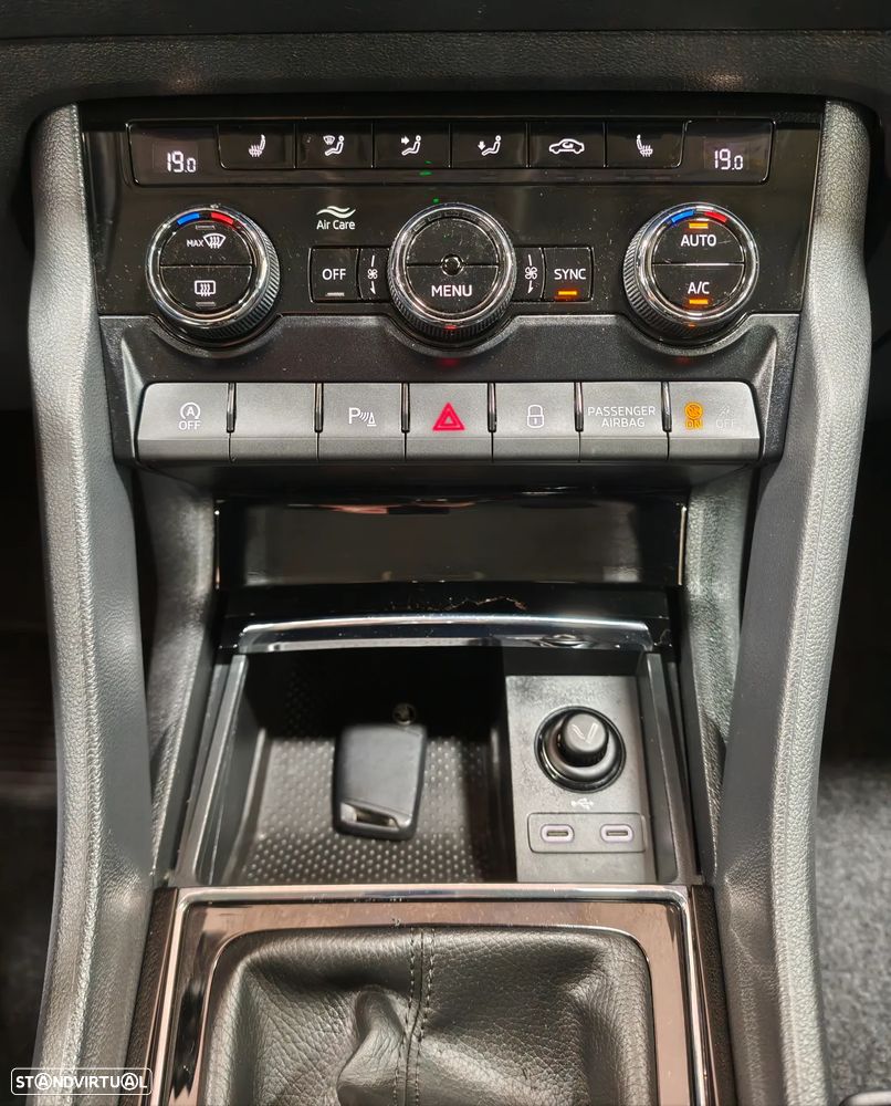 Skoda Karoq 2.0 TDI Ambition - 15