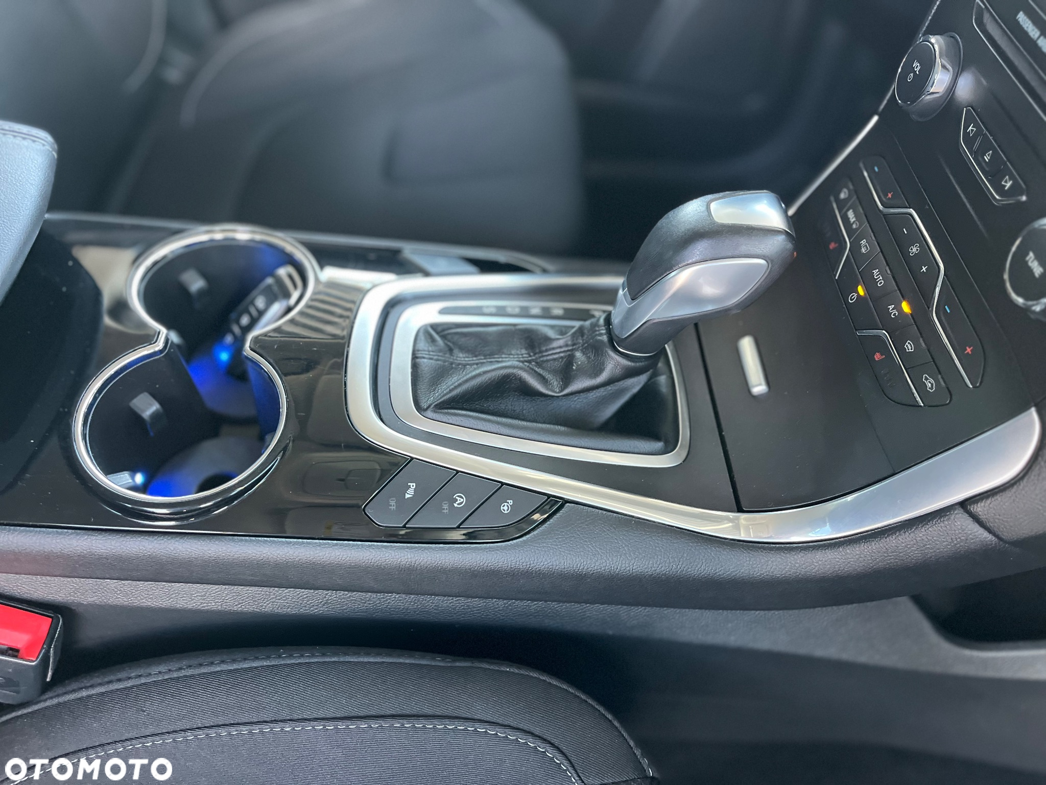 Ford S-Max - 27