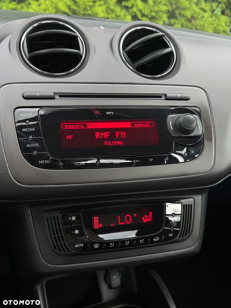 Seat Ibiza 1.4 16V Style - 39