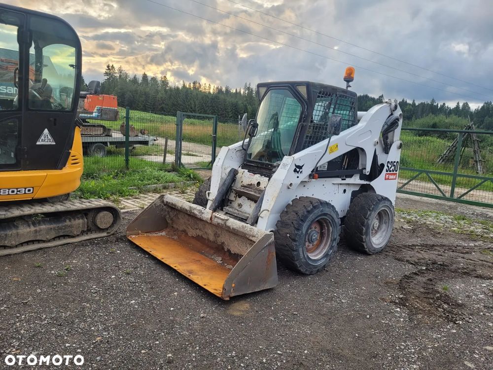 Bobcat S250