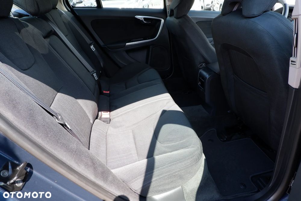 Volvo S60 2.0T Kinetic - 11