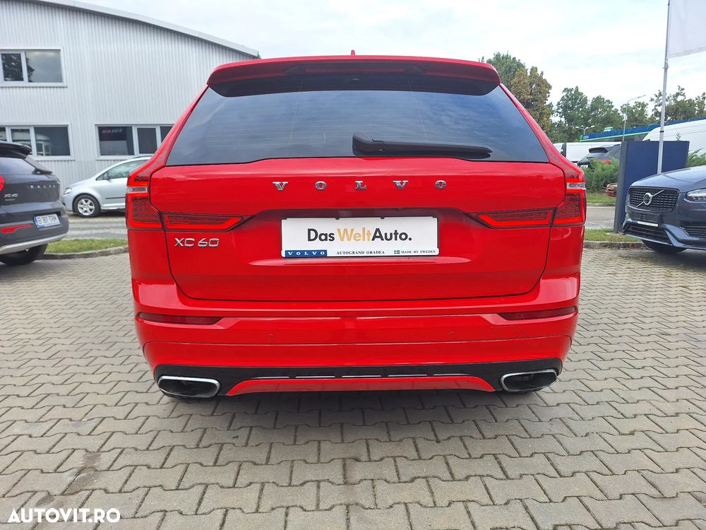 Volvo XC 60 D5 AWD R-Design - 11