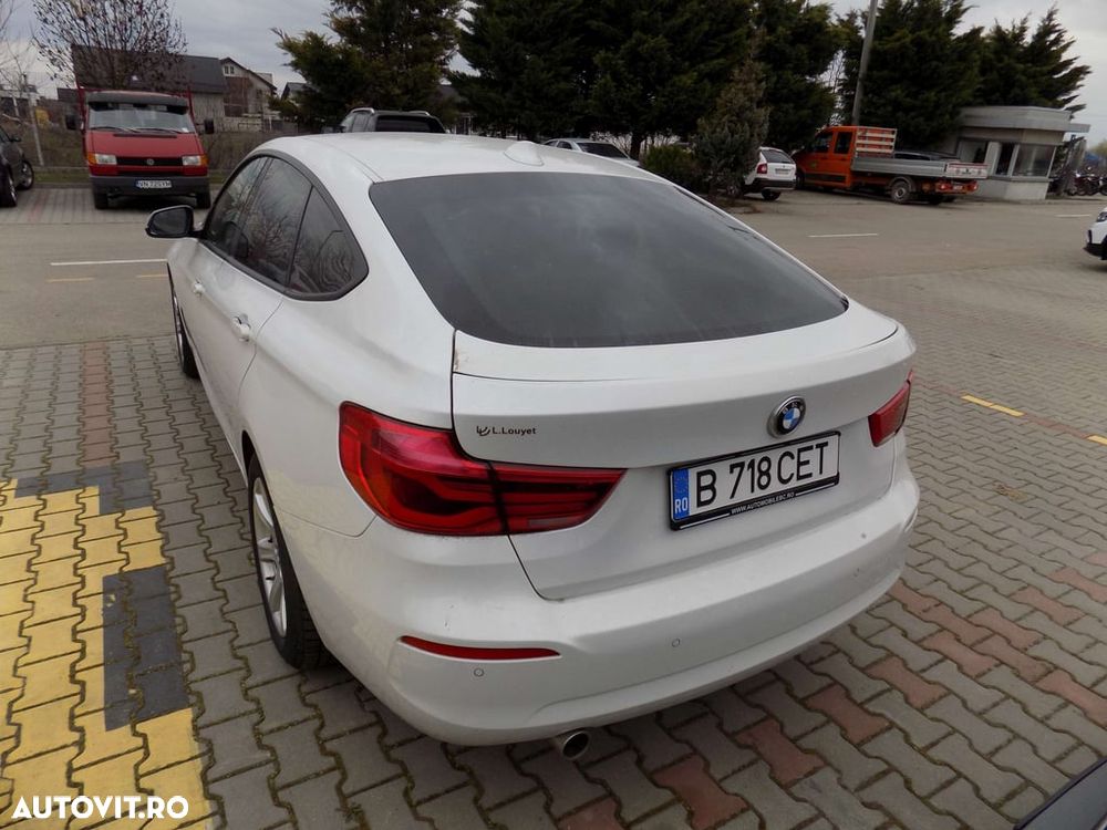 BMW Seria 3 318d Aut. Luxury Line - 7