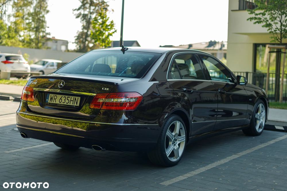 Mercedes-Benz Klasa E 350 CDI BlueEff Avantgarde - 4