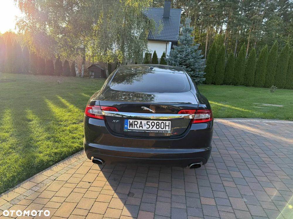 Jaguar XF 3.0 V6 D Premium Luxury - 7