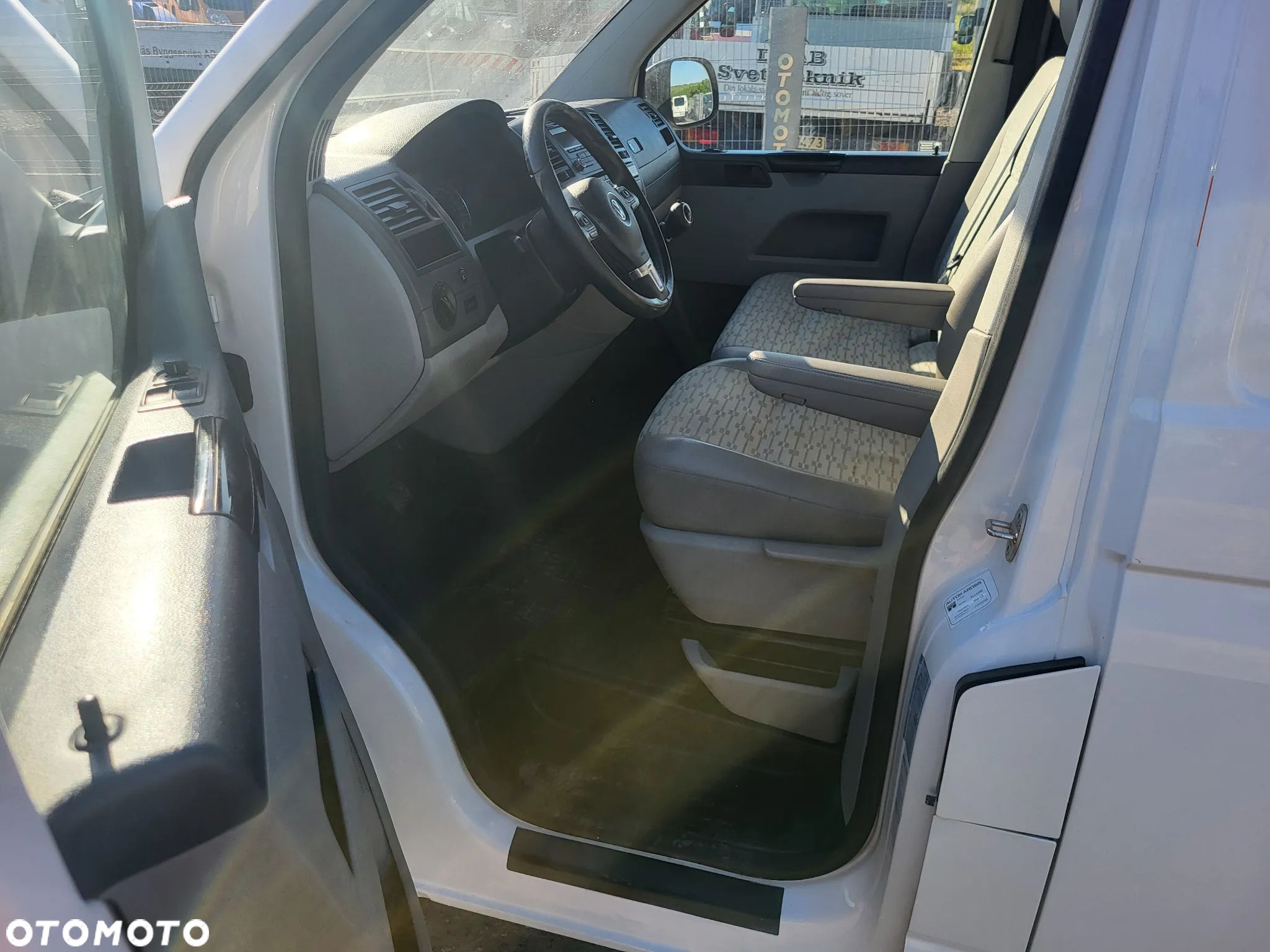 Volkswagen Transporter - 19